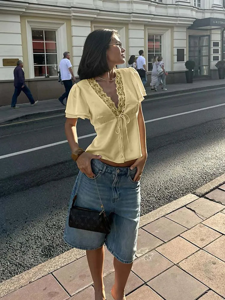 Rosa - Blusa de satén y encaje